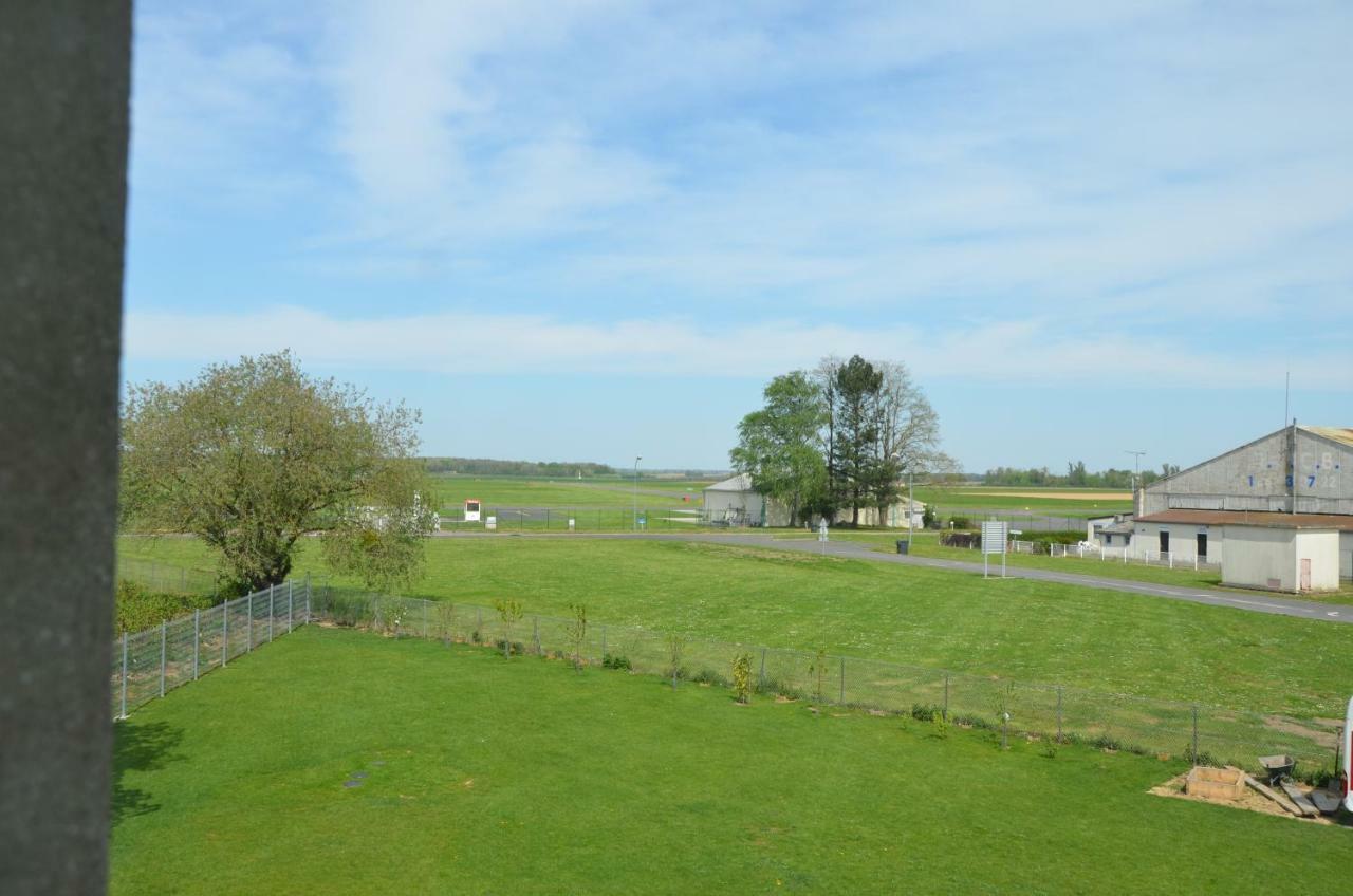 Country House Reem Pommeuse Buitenkant foto