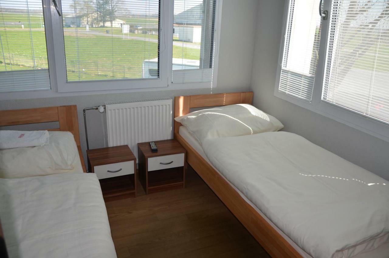 Country House Reem Pommeuse Buitenkant foto