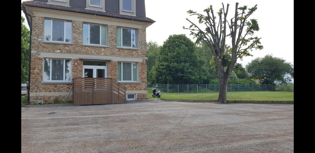 Country House Reem Pommeuse Buitenkant foto